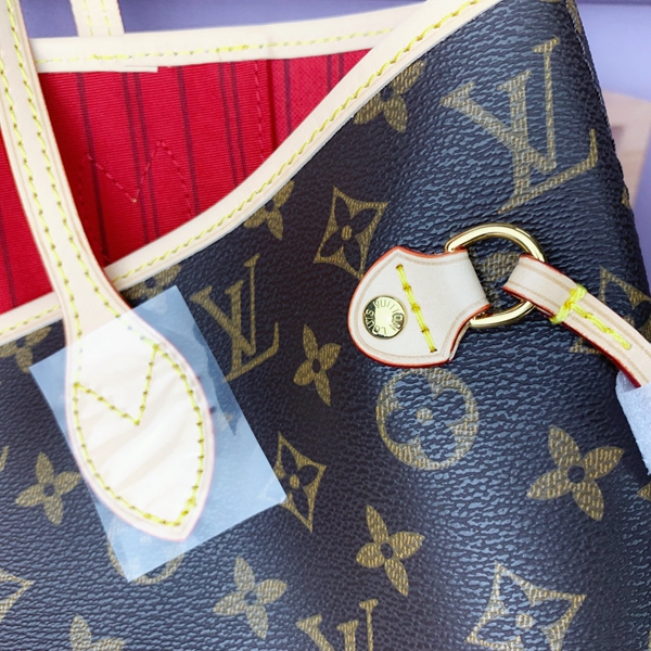 ルイヴィトンバッグ内部構造